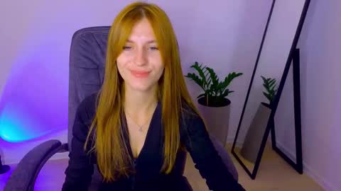 BellaFoxi online show from 26, 9, 2025