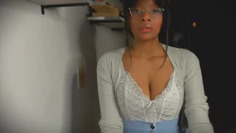 Snapshot of bellahproudly chatting on 5, 7, 2026 Bellah online show from 5, 7, 2026