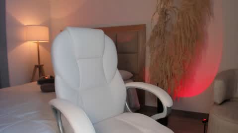 Bella Mia online show from 10, 1, 2025