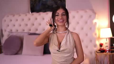 Snapshot of bellanoirre chatting on 7, 7, 2026 Bella online show from 7, 7, 2026