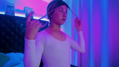 bellaroge online show from 20, 4, 2026