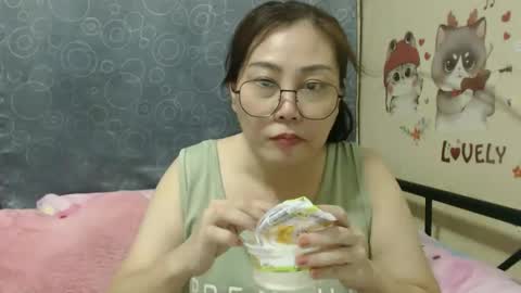 Bella online show from 10, 3, 2025