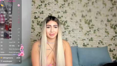 Snapshot of belle_hallle chatting on 6, 12, 2024 LucyJelly online show from 6, 12, 2024