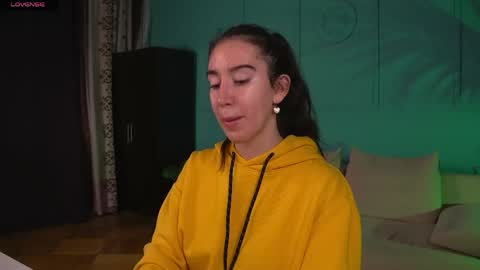 Bella online show from 17, 4, 2026