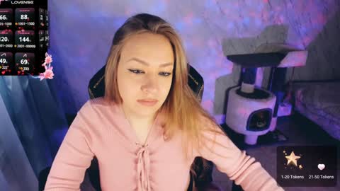 Snapshot of bellezza_ chatting on 2, 12, 2024 Your Annabelle Wolf online show from 2, 12, 2024