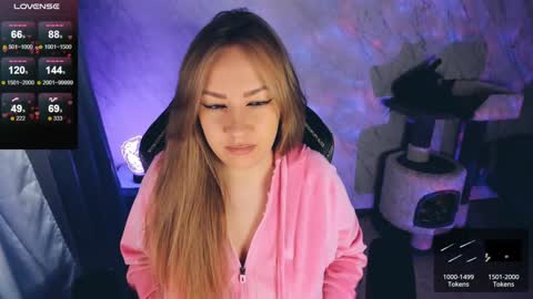 Snapshot of bellezza_ chatting on 17, 12, 2024 Your Annabelle Wolf online show from 17, 12, 2024