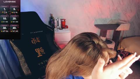 Snapshot of bellezza_ chatting on 12, 1, 2025 Your Annabelle Wolf online show from 12, 1, 2025