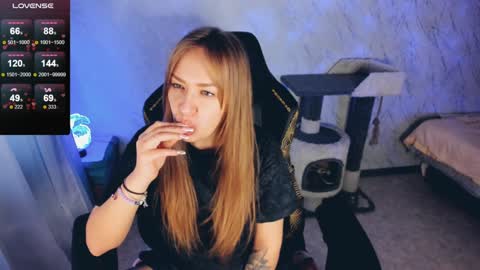 Snapshot of bellezza_ chatting on 14, 1, 2025 Your Annabelle Wolf online show from 14, 1, 2025