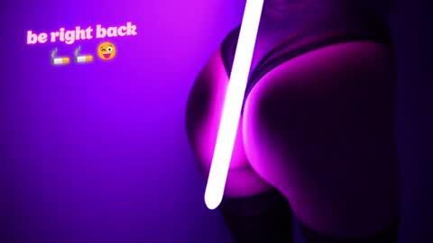 Snapshot of bellezza_ chatting on 21, 1, 2025 Your Annabelle Wolf online show from 21, 1, 2025