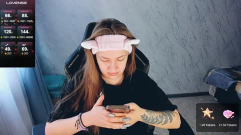 Snapshot of bellezza_ chatting on 3, 2, 2025 Your Annabelle Wolf online show from 3, 2, 2025