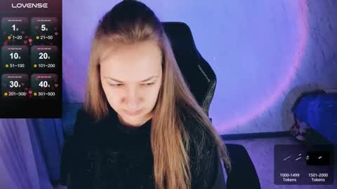 Snapshot of bellezza_ chatting on 2, 3, 2025 Your Annabelle Wolf online show from 2, 3, 2025