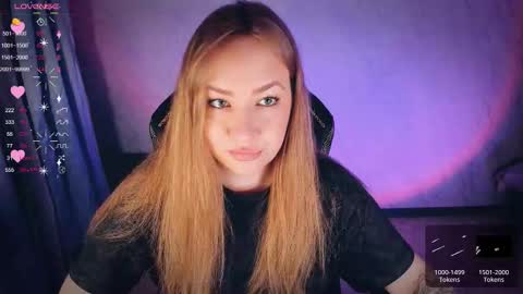 Snapshot of bellezza_ chatting on 9, 9, 2025 Your Annabelle Wolf online show from 9, 9, 2025