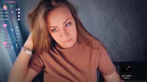 Snapshot of bellezza_ chatting on 16, 10, 2025 Your Annabelle Wolf online show from 16, 10, 2025