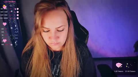 Snapshot of bellezza_ chatting on 16, 10, 2025 Your Annabelle Wolf online show from 16, 10, 2025