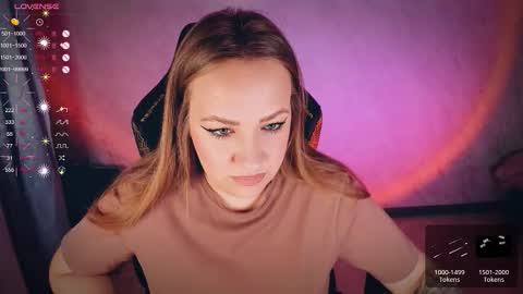 Snapshot of bellezza_ chatting on 22, 10, 2025 Your Annabelle Wolf online show from 22, 10, 2025