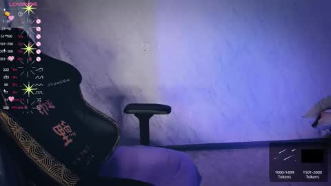 Snapshot of bellezza_ chatting on 31, 10, 2025 Your Annabelle Wolf online show from 31, 10, 2025