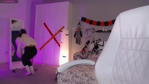 Bella online show from 29, 10, 2025