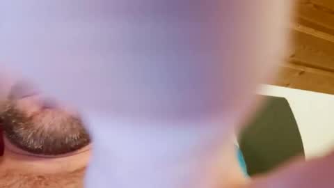 ben00189 online show from 12, 9, 2025