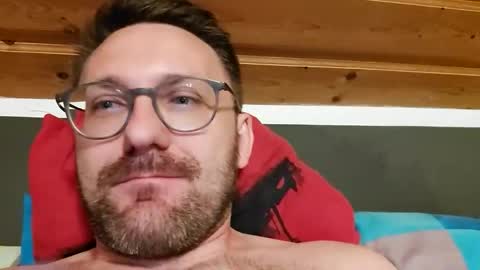 ben00189 online show from 13, 9, 2025