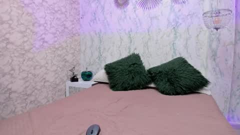 YANNIE online show from 6, 10, 2025
