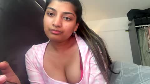 Snapshot of bengalibaddie7_x chatting on 18, 7, 2026 bengalibaddie7_x online show from 18, 7, 2026