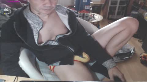 benijamin online show from 13, 10, 2025