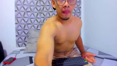 Benjamin online show from 6, 4, 2026