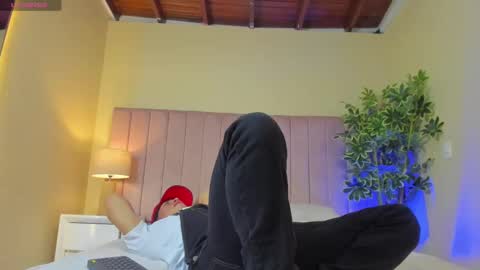 BENJAMIN online show from 23, 2, 2025