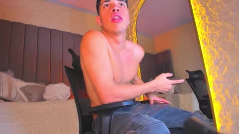 BENJAMIN online show from 3, 12, 2025