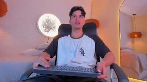 BENJAMIN online show from 31, 5, 2026