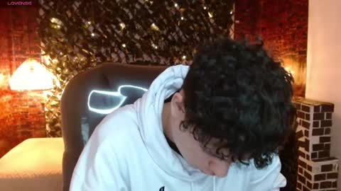 BENJAMIN online show from 18, 12, 2024