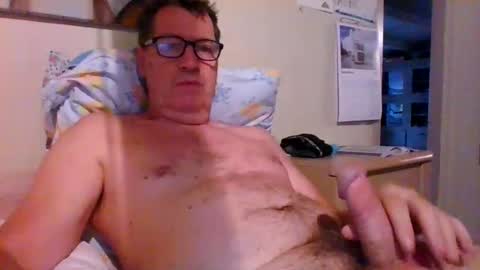 Snapshot of bennybutterfly007 chatting on 9, 9, 2025 bennybutterfly007 online show from 9, 9, 2025