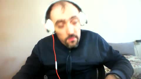 bentish online show from 1, 2, 2025