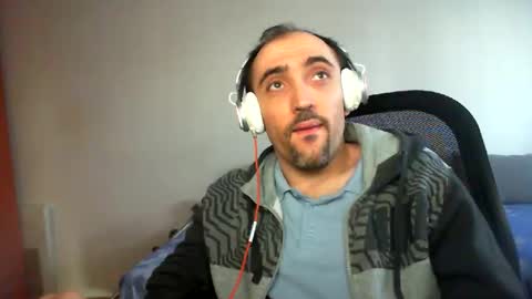 bentish online show from 15, 2, 2025