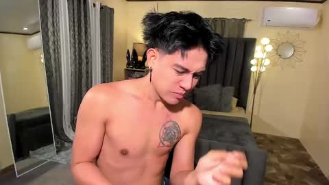 Snapshot of bentlyfuck chatting on 4, 3, 2025 bentlyfuck online show from 4, 3, 2025