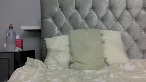 Snapshot of bermudatriangle12 chatting on 15, 12, 2024 tixxie online show from 15, 12, 2024