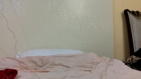 Snapshot of bermudatriangle12 chatting on 22, 2, 2025 tixxie online show from 22, 2, 2025