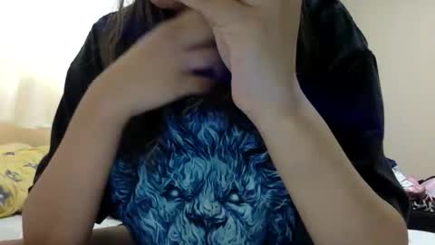 Snapshot of bermudatriangle12 chatting on 4, 5, 2026 tixxie online show from 4, 5, 2026