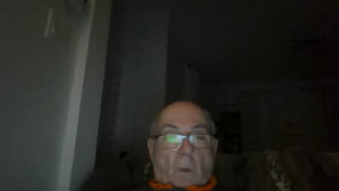 Snapshot of bernard1102 chatting on 13, 2, 2026 bernard1102 online show from 13, 2, 2026