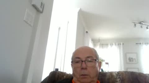 Snapshot of bernard1102 chatting on 26, 2, 2026 bernard1102 online show from 26, 2, 2026