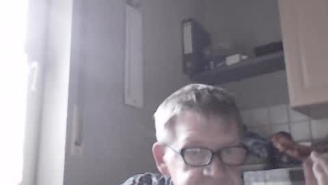 bernie6004 online show from 10, 7, 2026