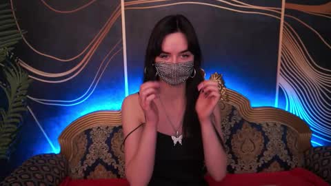 Violette online show from 7, 11, 2025