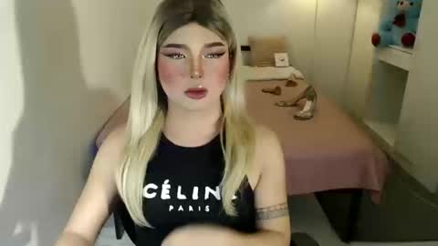 Snapshot of bestgirljulia chatting on 23, 9, 2025 bestgirljulia online show from 23, 9, 2025