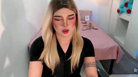 Snapshot of bestgirljulia chatting on 25, 9, 2025 bestgirljulia online show from 25, 9, 2025