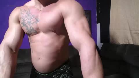 Snapshot of bestmuscle chatting on 28, 12, 2024 bestmuscle online show from 28, 12, 2024