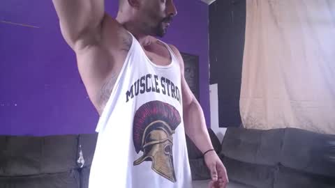 Snapshot of bestmuscle chatting on 29, 12, 2024 bestmuscle online show from 29, 12, 2024