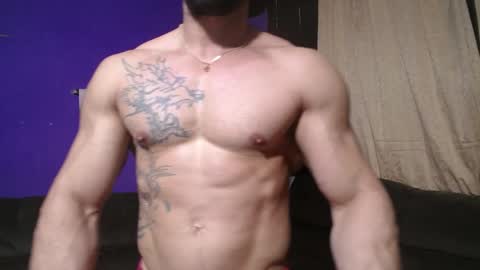 Snapshot of bestmuscle chatting on 22, 1, 2025 bestmuscle online show from 22, 1, 2025