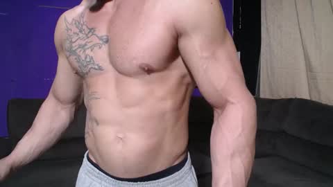 Snapshot of bestmuscle chatting on 11, 2, 2025 bestmuscle online show from 11, 2, 2025