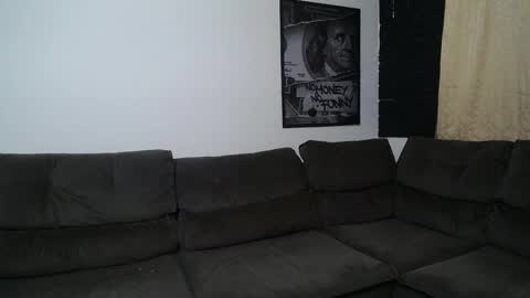 Snapshot of bestmuscle chatting on 5, 10, 2025 bestmuscle online show from 5, 10, 2025
