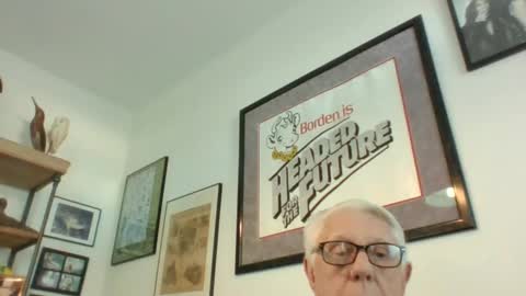 Snapshot of bestshot1951 chatting on 12, 12, 2024 bestshot1951 online show from 12, 12, 2024